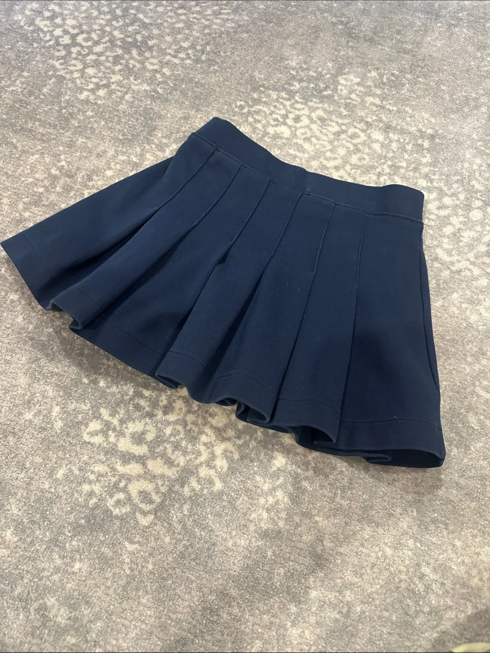 Old navy kids Navy Pleated Mini Skirt size 6-7 S
